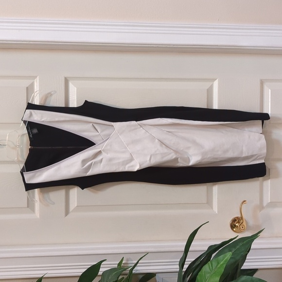 Kenneth Cole New York Women's Sleeveless Black/White Bodycon Dress w/Slit Size 4 - Picture 1 of 11